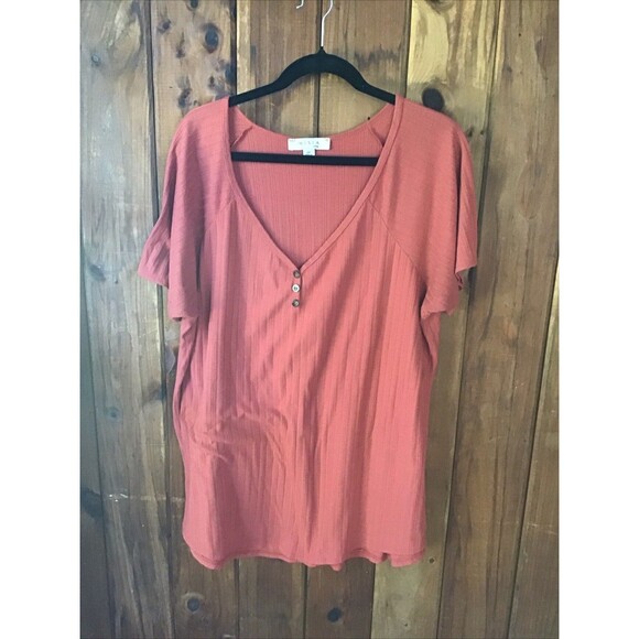 Misia Tops - Misia Curvy Top Size 2X Rusty Orange Short Sleeve V Neck Rib Knit Buttons